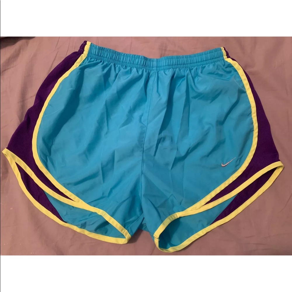 Womens Nike Dri-Fit Tempo shorts